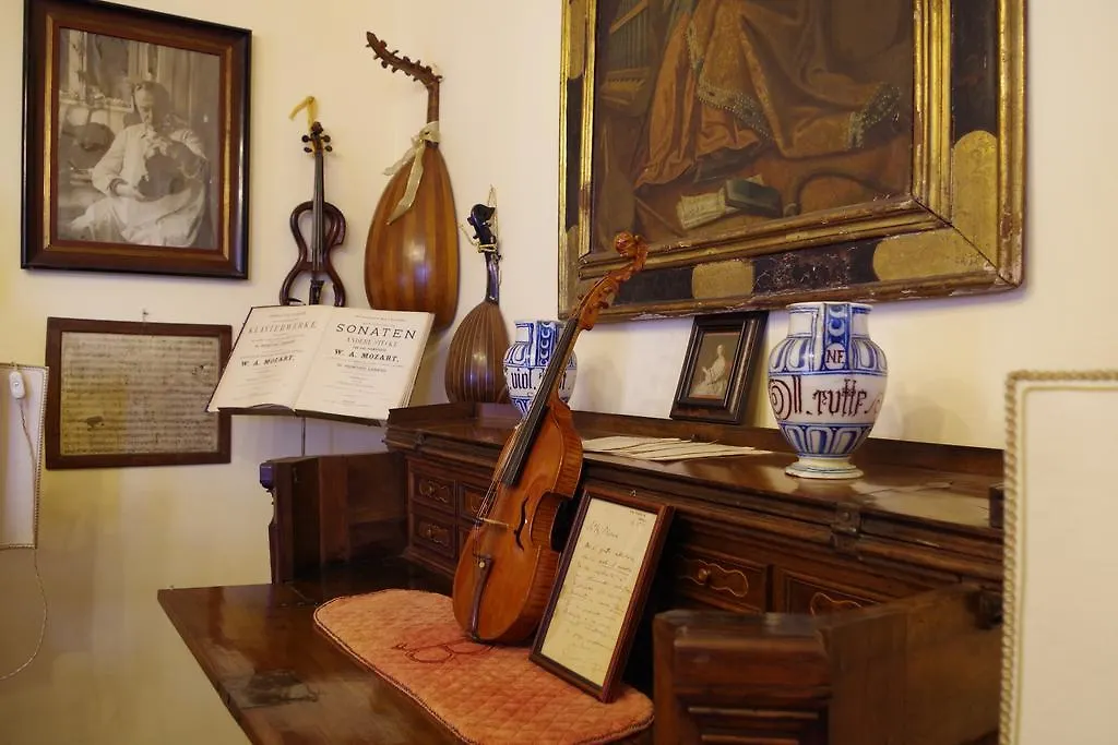 Villa Puccini Venegono Superiore Bed & Breakfast