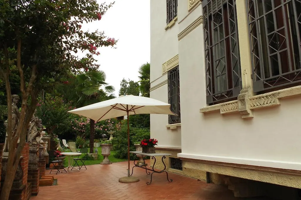 Villa Puccini Venegono Superiore 0*,