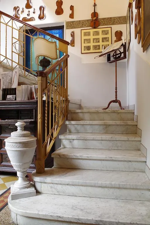 Villa Puccini Venegono Superiore Italië