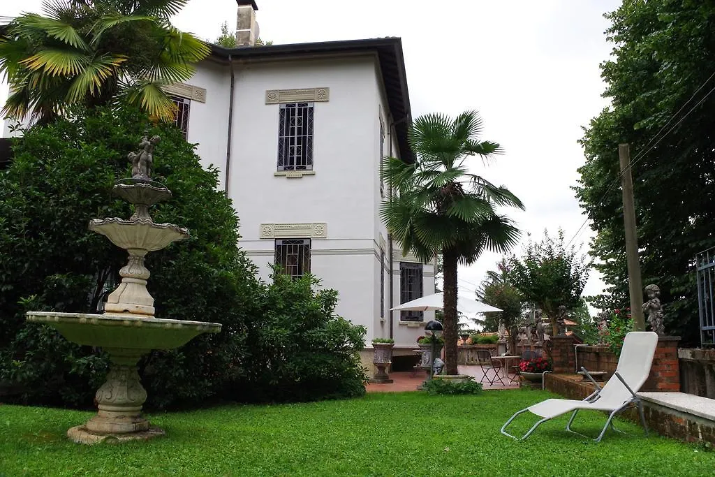 Bed & Breakfast Villa Puccini Venegono Superiore