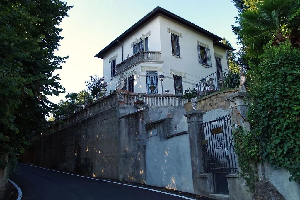 Bed & Breakfast Villa Puccini Venegono Superiore